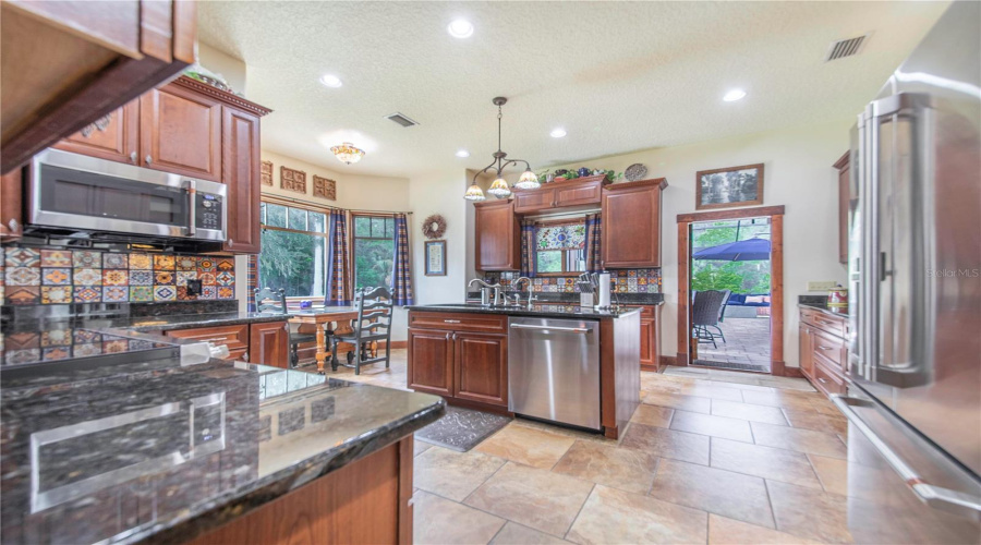 Davenport, Florida 33837, 4 Bedrooms Bedrooms, ,3 Bathroomsbathrooms,Residential,For Sale,Horseshoe Creek,0,Mfrp4939507