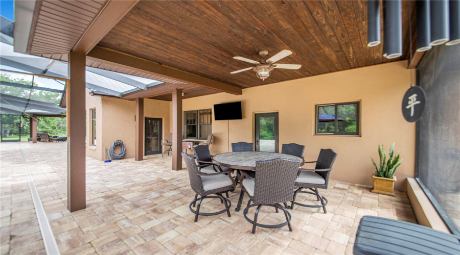 Davenport, Florida 33837, 4 Bedrooms Bedrooms, ,3 Bathroomsbathrooms,Residential,For Sale,Horseshoe Creek,0,Mfrp4939507