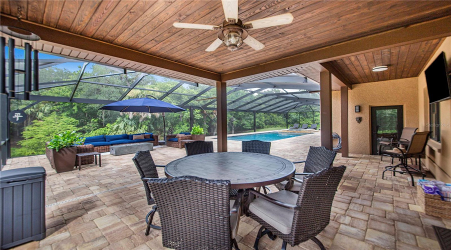 Davenport, Florida 33837, 4 Bedrooms Bedrooms, ,3 Bathroomsbathrooms,Residential,For Sale,Horseshoe Creek,0,Mfrp4939507