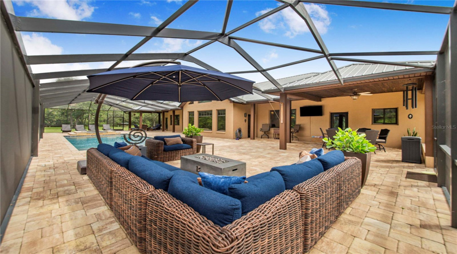 Davenport, Florida 33837, 4 Bedrooms Bedrooms, ,3 Bathroomsbathrooms,Residential,For Sale,Horseshoe Creek,0,Mfrp4939507