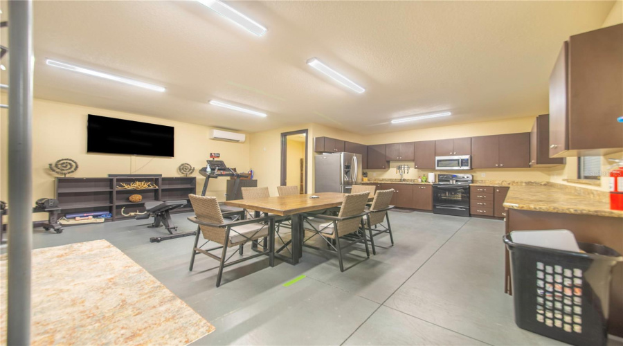 Davenport, Florida 33837, 4 Bedrooms Bedrooms, ,3 Bathroomsbathrooms,Residential,For Sale,Horseshoe Creek,0,Mfrp4939507
