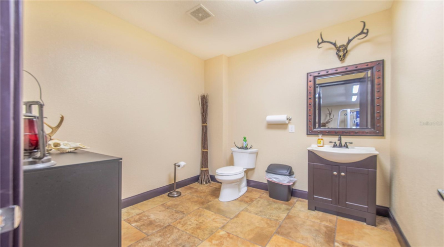 Davenport, Florida 33837, 4 Bedrooms Bedrooms, ,3 Bathroomsbathrooms,Residential,For Sale,Horseshoe Creek,0,Mfrp4939507