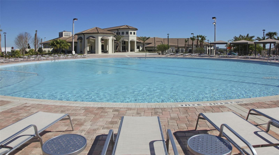 DAVENPORT, Florida 33896, 5 Bedrooms Bedrooms, ,5 BathroomsBathrooms,Residential,For Sale,WHISTLING STRAITS,0,MFRO6431609