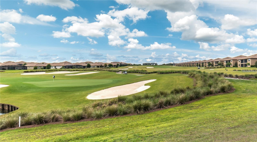 DAVENPORT, Florida 33896, 5 Bedrooms Bedrooms, ,5 BathroomsBathrooms,Residential,For Sale,WHISTLING STRAITS,0,MFRO6431609