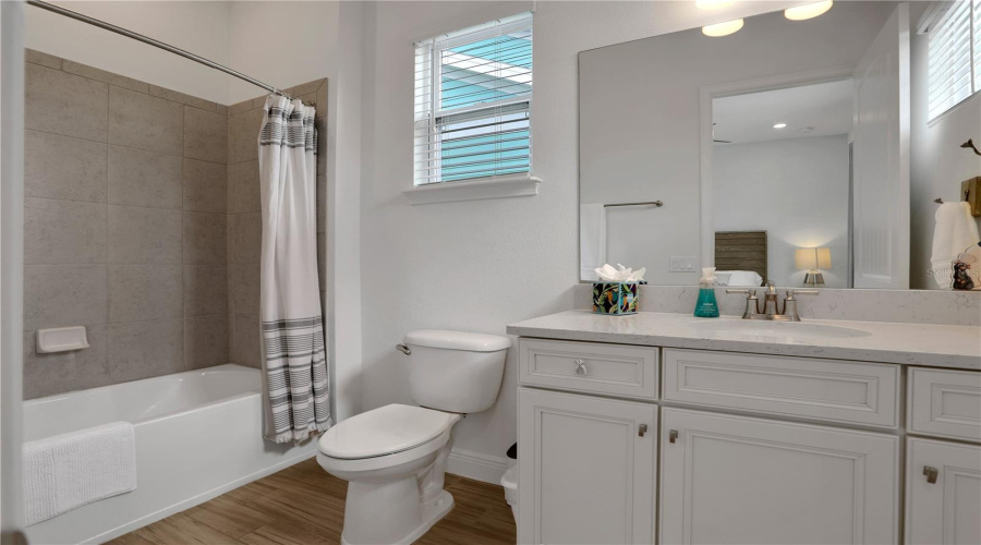 KISSIMMEE, Florida 34747, 3 Bedrooms Bedrooms, ,3 BathroomsBathrooms,Residential,For Sale,LOST SHAKER,0,MFRO6431415