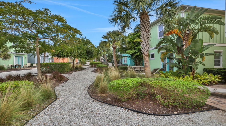 KISSIMMEE, Florida 34747, 3 Bedrooms Bedrooms, ,3 BathroomsBathrooms,Residential,For Sale,LOST SHAKER,0,MFRO6431415
