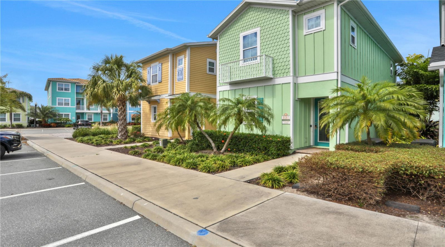KISSIMMEE, Florida 34747, 3 Bedrooms Bedrooms, ,3 BathroomsBathrooms,Residential,For Sale,LOST SHAKER,0,MFRO6431415
