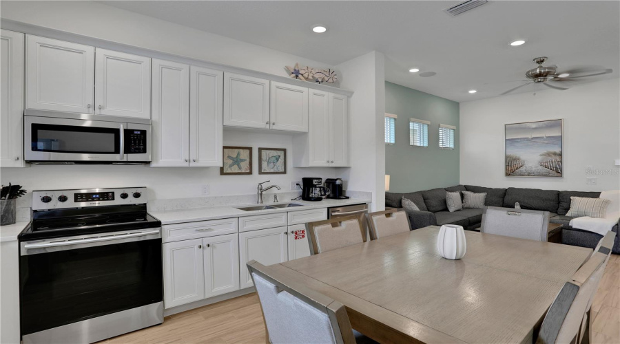 KISSIMMEE, Florida 34747, 3 Bedrooms Bedrooms, ,3 BathroomsBathrooms,Residential,For Sale,LOST SHAKER,0,MFRO6431415