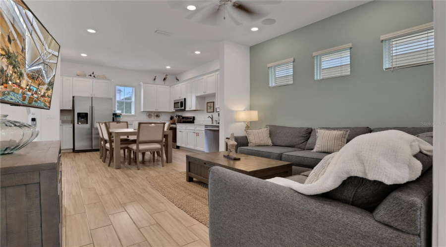 KISSIMMEE, Florida 34747, 3 Bedrooms Bedrooms, ,3 BathroomsBathrooms,Residential,For Sale,LOST SHAKER,0,MFRO6431415