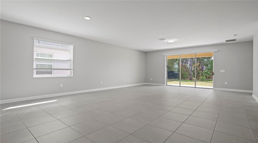 DAVENPORT, Florida 33837, 4 Bedrooms Bedrooms, ,3 BathroomsBathrooms,Residential,For Sale,CAMDEN,0,MFRO6387597