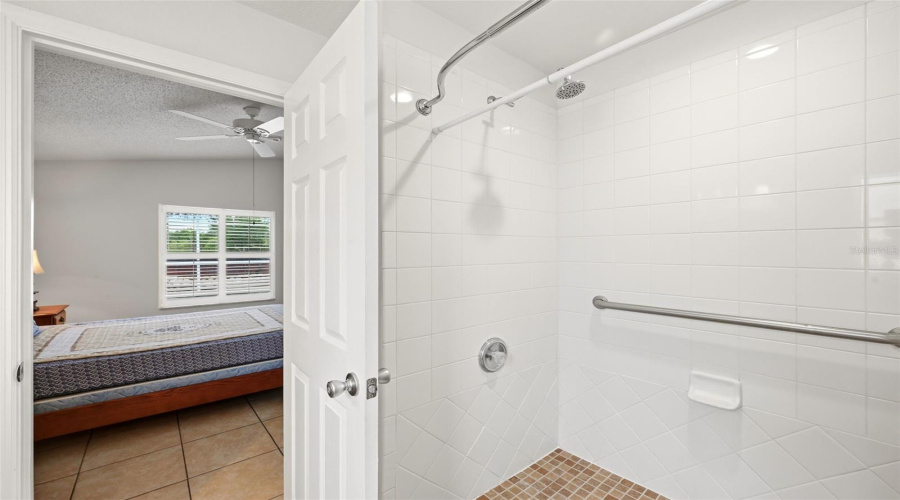 DAVENPORT, Florida 33896, 3 Bedrooms Bedrooms, ,2 BathroomsBathrooms,Residential,For Sale,CELLO,0,MFRS5149623