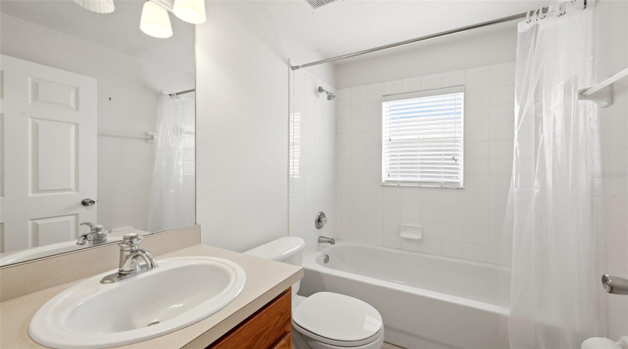 DAVENPORT, Florida 33896, 3 Bedrooms Bedrooms, ,2 BathroomsBathrooms,Residential,For Sale,CELLO,0,MFRS5149623