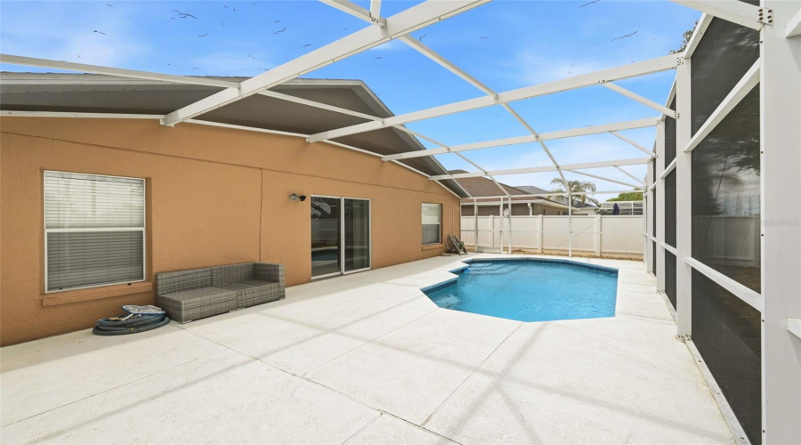 DAVENPORT, Florida 33896, 3 Bedrooms Bedrooms, ,2 BathroomsBathrooms,Residential,For Sale,CELLO,0,MFRS5149623