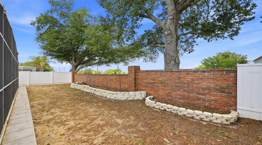 DAVENPORT, Florida 33896, 3 Bedrooms Bedrooms, ,2 BathroomsBathrooms,Residential,For Sale,CELLO,0,MFRS5149623