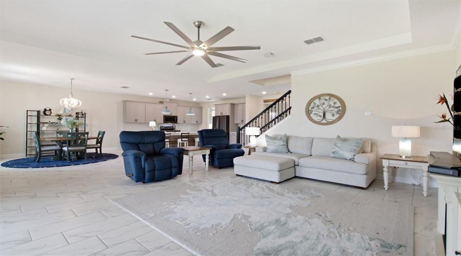 DAVENPORT, Florida 33896, 4 Bedrooms Bedrooms, ,3 BathroomsBathrooms,Residential,For Sale,OLYMPIC CLUB,0,MFRS5155098
