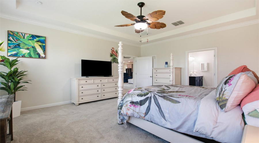 DAVENPORT, Florida 33896, 4 Bedrooms Bedrooms, ,3 BathroomsBathrooms,Residential,For Sale,OLYMPIC CLUB,0,MFRS5155098