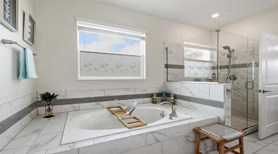 DAVENPORT, Florida 33896, 4 Bedrooms Bedrooms, ,3 BathroomsBathrooms,Residential,For Sale,OLYMPIC CLUB,0,MFRS5155098