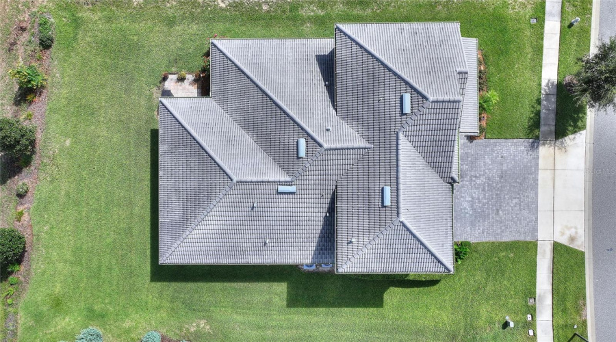 DAVENPORT, Florida 33896, 4 Bedrooms Bedrooms, ,3 BathroomsBathrooms,Residential,For Sale,OLYMPIC CLUB,0,MFRS5155098