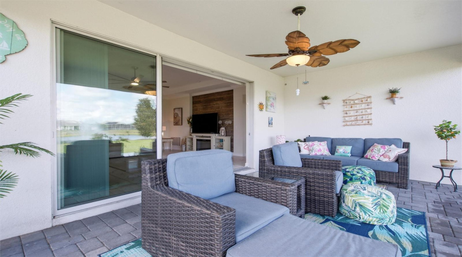 DAVENPORT, Florida 33896, 4 Bedrooms Bedrooms, ,3 BathroomsBathrooms,Residential,For Sale,OLYMPIC CLUB,0,MFRS5155098