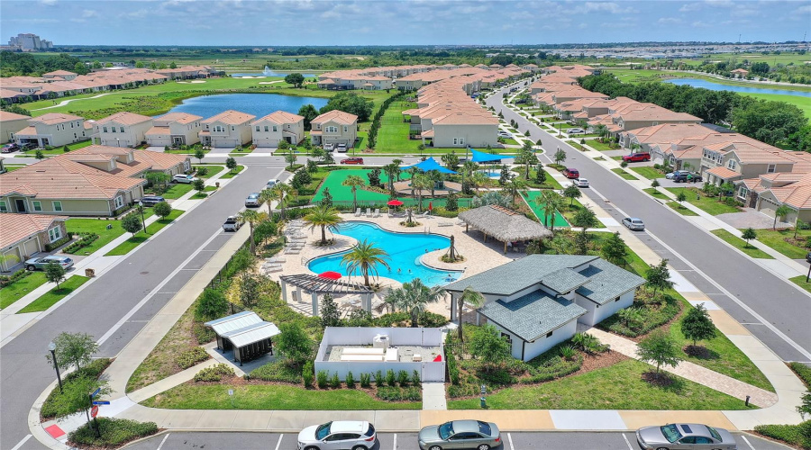 DAVENPORT, Florida 33896, 4 Bedrooms Bedrooms, ,3 BathroomsBathrooms,Residential,For Sale,OLYMPIC CLUB,0,MFRS5155098