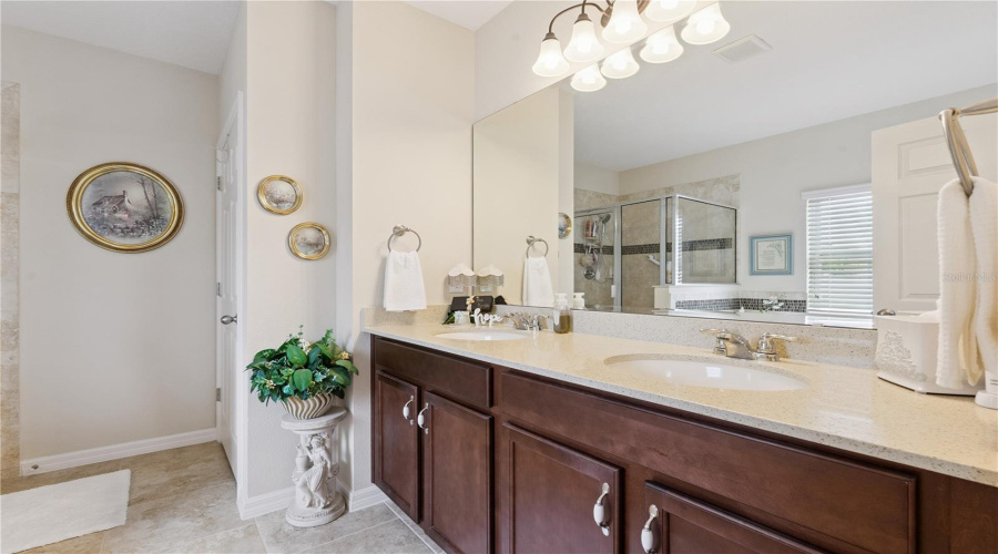 DAVENPORT, Florida 33837, 4 Bedrooms Bedrooms, ,4 BathroomsBathrooms,Residential,For Sale,CADIZ,0,MFRO6431343