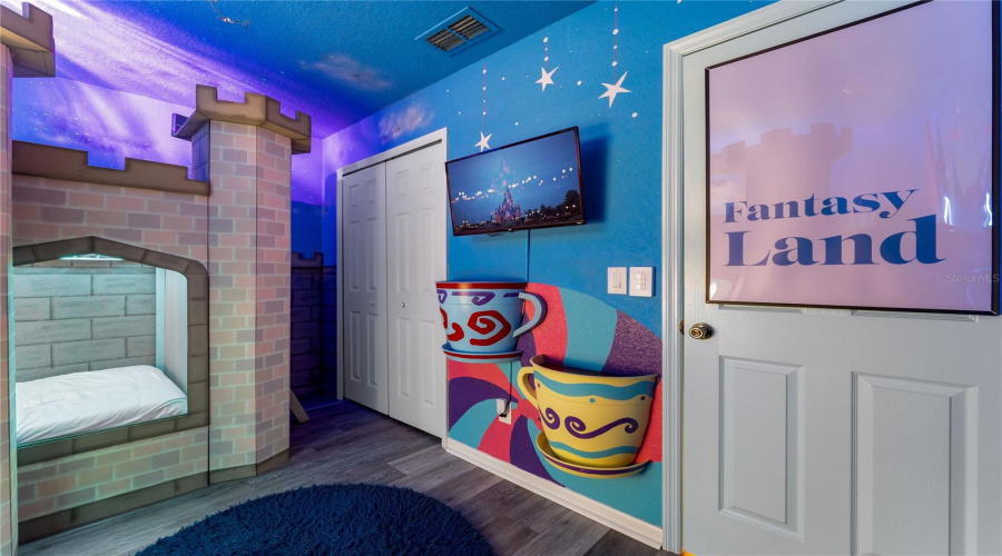 Bedroom 3 Castle