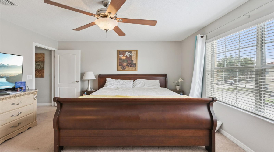 KISSIMMEE, Florida 34747, 4 Bedrooms Bedrooms, ,3 BathroomsBathrooms,Residential,For Sale,CAT PALM,0,MFRO6428364