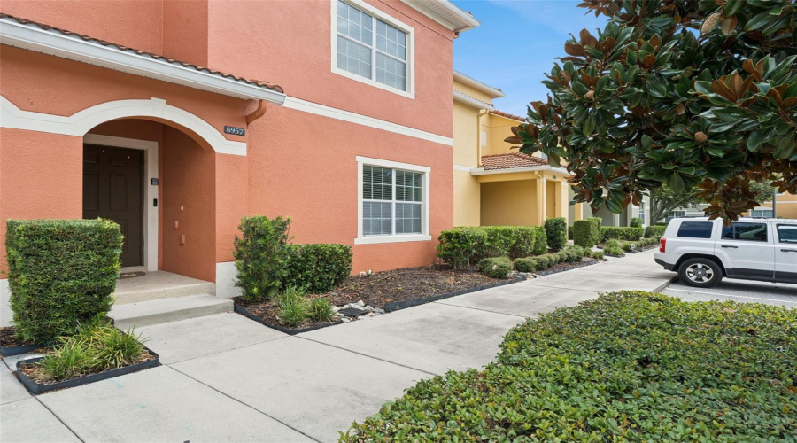 KISSIMMEE, Florida 34747, 4 Bedrooms Bedrooms, ,3 BathroomsBathrooms,Residential,For Sale,CAT PALM,0,MFRO6428364