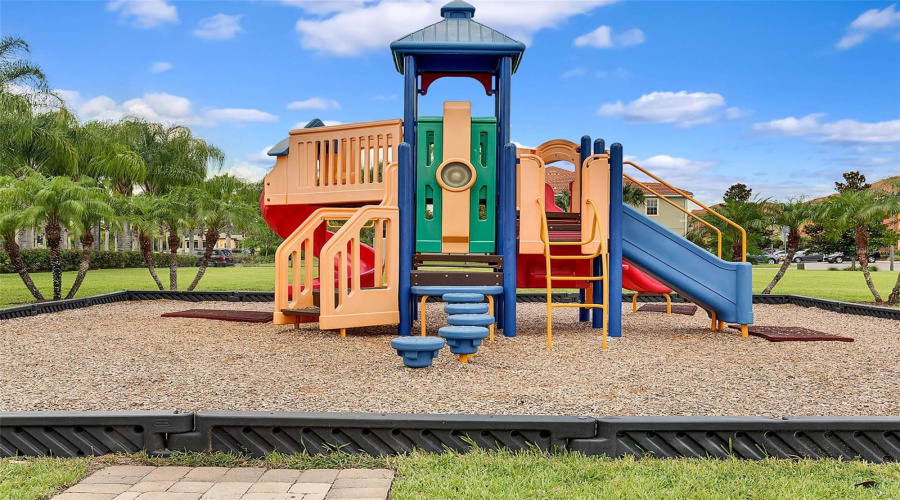 KISSIMMEE, Florida 34747, 4 Bedrooms Bedrooms, ,3 BathroomsBathrooms,Residential,For Sale,CAT PALM,0,MFRO6428364