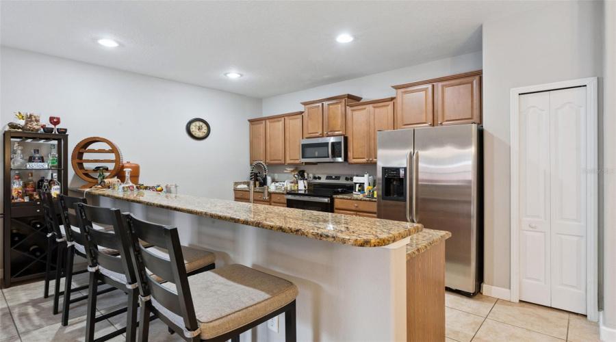 KISSIMMEE, Florida 34747, 4 Bedrooms Bedrooms, ,3 BathroomsBathrooms,Residential,For Sale,CAT PALM,0,MFRO6428364