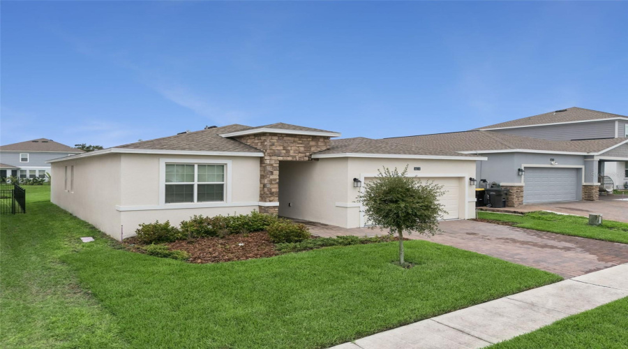 DAVENPORT, Florida 33837, 4 Bedrooms Bedrooms, ,3 BathroomsBathrooms,Residential,For Sale,WANDSWORTH,0,MFRO6430703