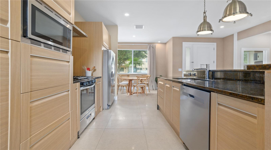 KISSIMMEE, Florida 34747, 4 Bedrooms Bedrooms, ,4 BathroomsBathrooms,Residential,For Sale,RECIFE,0,MFRS5155205