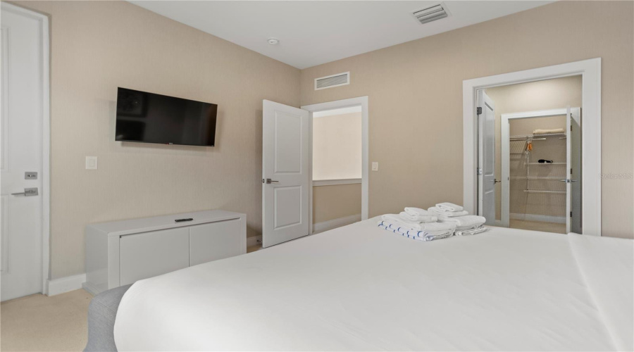 KISSIMMEE, Florida 34747, 4 Bedrooms Bedrooms, ,4 BathroomsBathrooms,Residential,For Sale,RECIFE,0,MFRS5155205