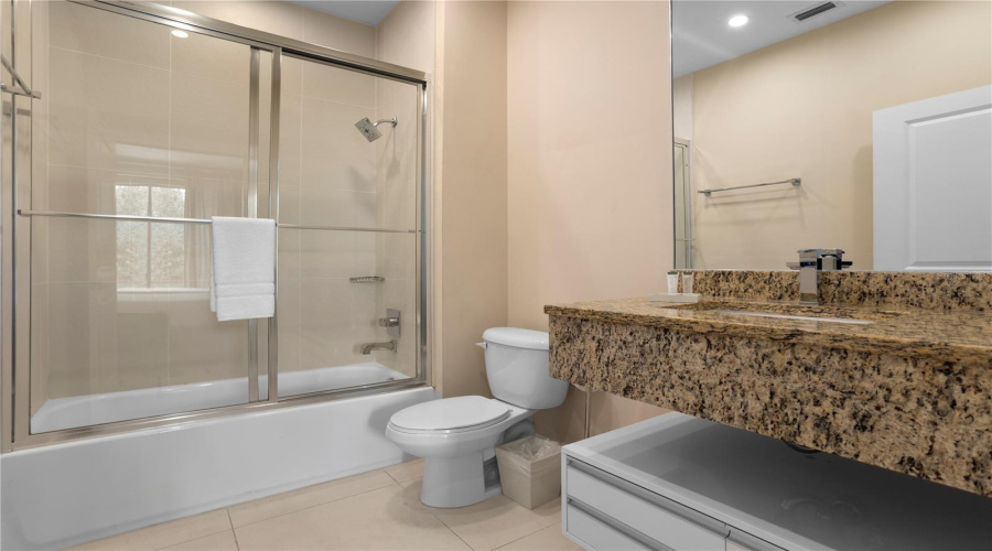 KISSIMMEE, Florida 34747, 4 Bedrooms Bedrooms, ,4 BathroomsBathrooms,Residential,For Sale,RECIFE,0,MFRS5155205