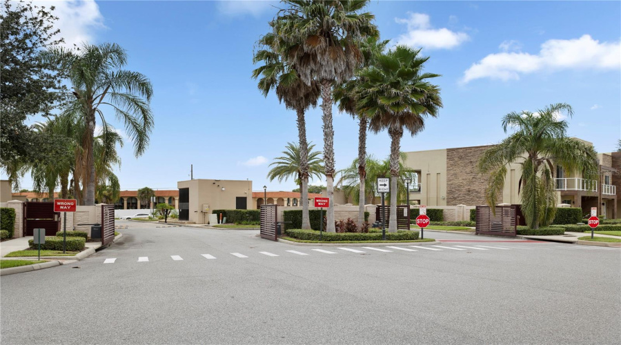 KISSIMMEE, Florida 34747, 4 Bedrooms Bedrooms, ,4 BathroomsBathrooms,Residential,For Sale,RECIFE,0,MFRS5155205