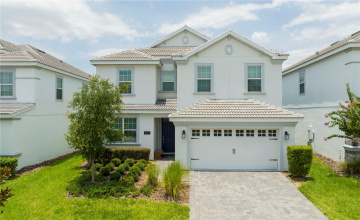 Davenport, Florida 33896, 6 Bedrooms Bedrooms, ,6 Bathroomsbathrooms,Residential,For Sale,Flange,0,Mfro6431853