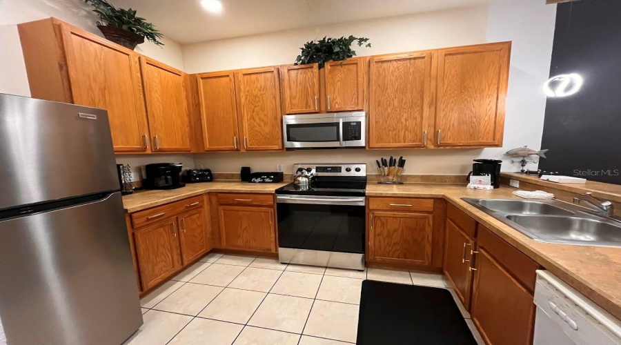 Davenport, Florida 33897, 3 Bedroom Bedrooms, ,2 Bathroombathrooms,Residential,For Sale,Rum,0,Mfro6431216