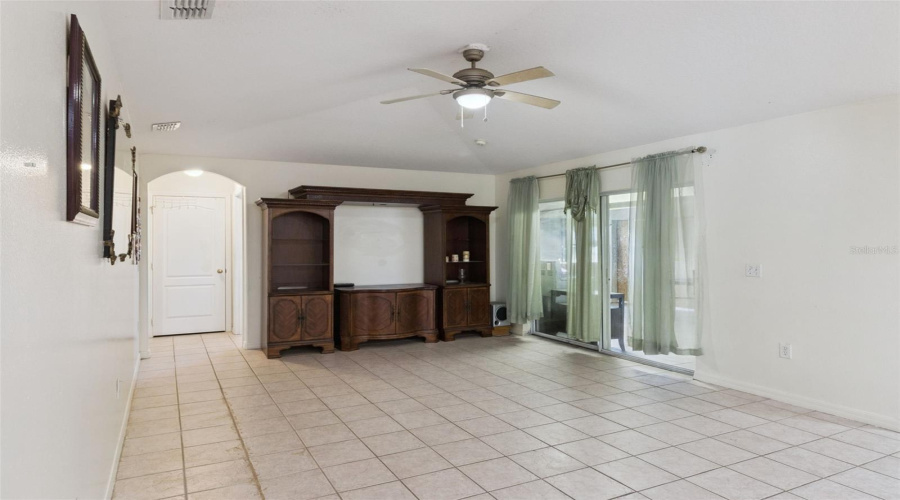 DAVENPORT, Florida 33897, 4 Bedrooms Bedrooms, ,3 BathroomsBathrooms,Residential,For Sale,DOLCETTO,0,MFRO6431931