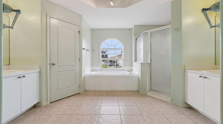 DAVENPORT, Florida 33897, 4 Bedrooms Bedrooms, ,3 BathroomsBathrooms,Residential,For Sale,DOLCETTO,0,MFRO6431931