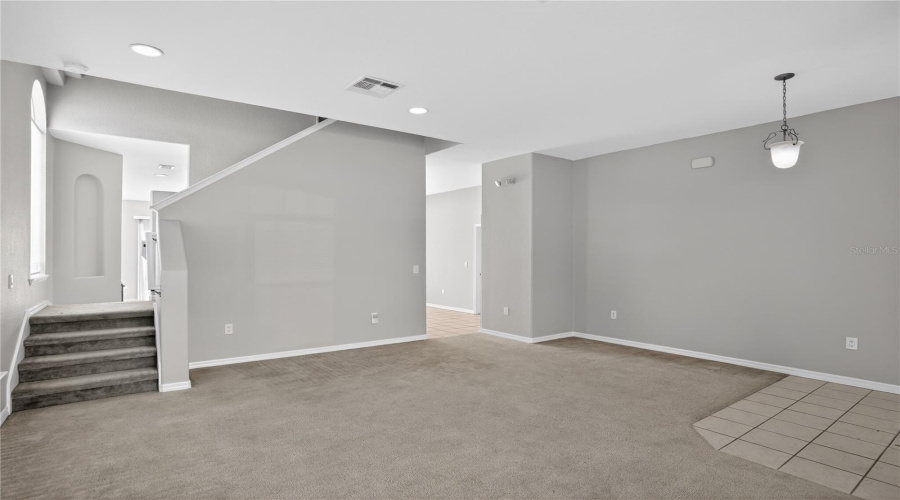 DAVENPORT, Florida 33837, 5 Bedrooms Bedrooms, ,3 BathroomsBathrooms,Residential,For Sale,CADIZ,0,MFRO6404578