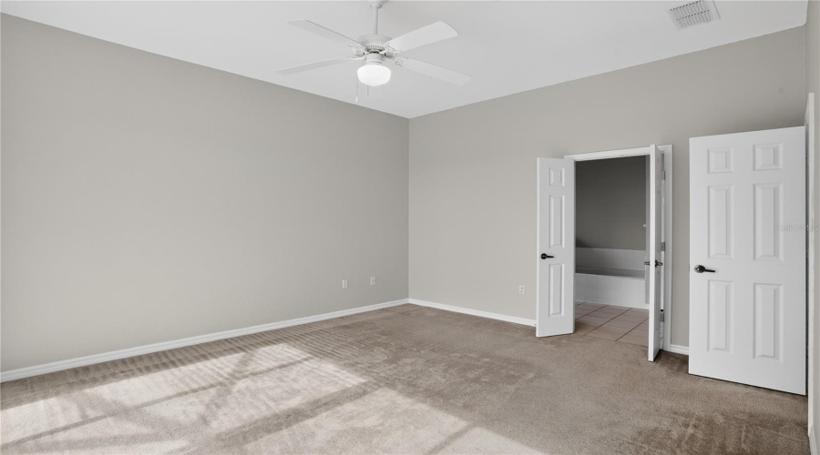 DAVENPORT, Florida 33837, 5 Bedrooms Bedrooms, ,3 BathroomsBathrooms,Residential,For Sale,CADIZ,0,MFRO6404578