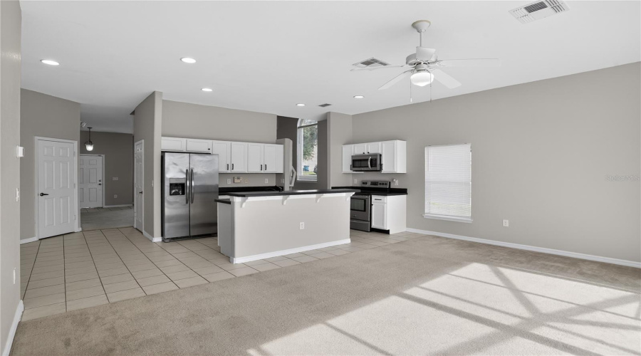 DAVENPORT, Florida 33837, 5 Bedrooms Bedrooms, ,3 BathroomsBathrooms,Residential,For Sale,CADIZ,0,MFRO6404578