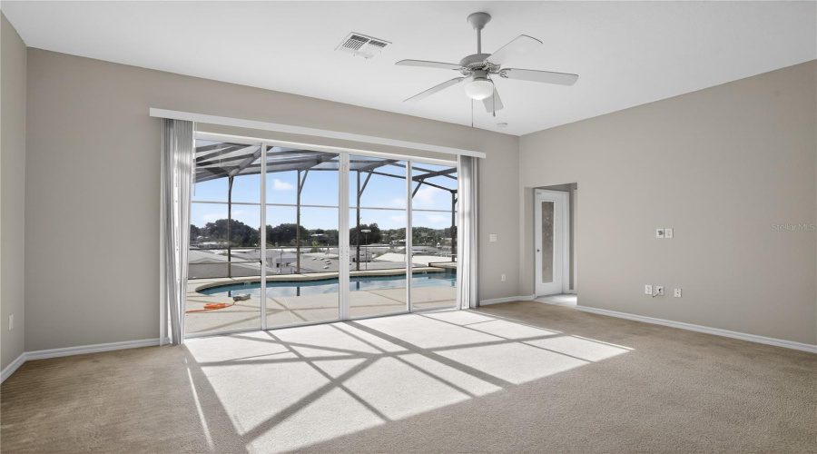 DAVENPORT, Florida 33837, 5 Bedrooms Bedrooms, ,3 BathroomsBathrooms,Residential,For Sale,CADIZ,0,MFRO6404578
