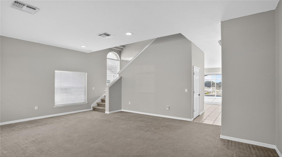 DAVENPORT, Florida 33837, 5 Bedrooms Bedrooms, ,3 BathroomsBathrooms,Residential,For Sale,CADIZ,0,MFRO6404578