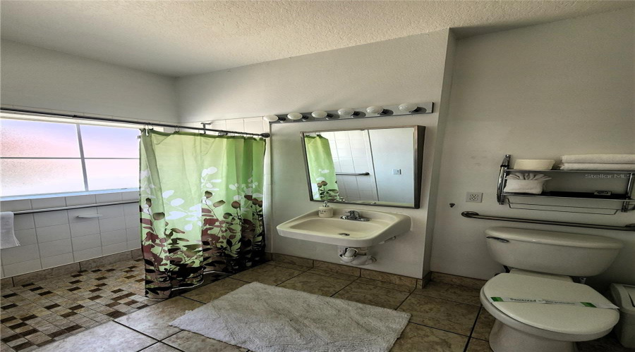 KISSIMMEE, Florida 34746, 4 Bedrooms Bedrooms, ,3 BathroomsBathrooms,Residential,For Sale,PARK RIDGE,0,MFRS5155216
