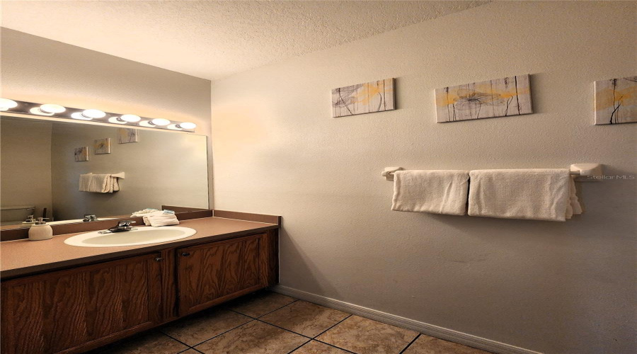 KISSIMMEE, Florida 34746, 4 Bedrooms Bedrooms, ,3 BathroomsBathrooms,Residential,For Sale,PARK RIDGE,0,MFRS5155216