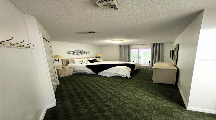 KISSIMMEE, Florida 34746, 4 Bedrooms Bedrooms, ,3 BathroomsBathrooms,Residential,For Sale,PARK RIDGE,0,MFRS5155216