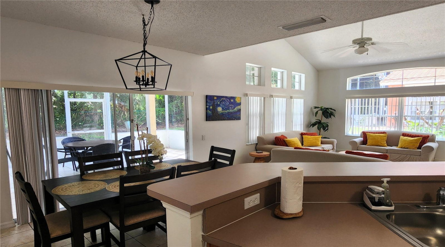 KISSIMMEE, Florida 34746, 4 Bedrooms Bedrooms, ,3 BathroomsBathrooms,Residential,For Sale,PARK RIDGE,0,MFRS5155216