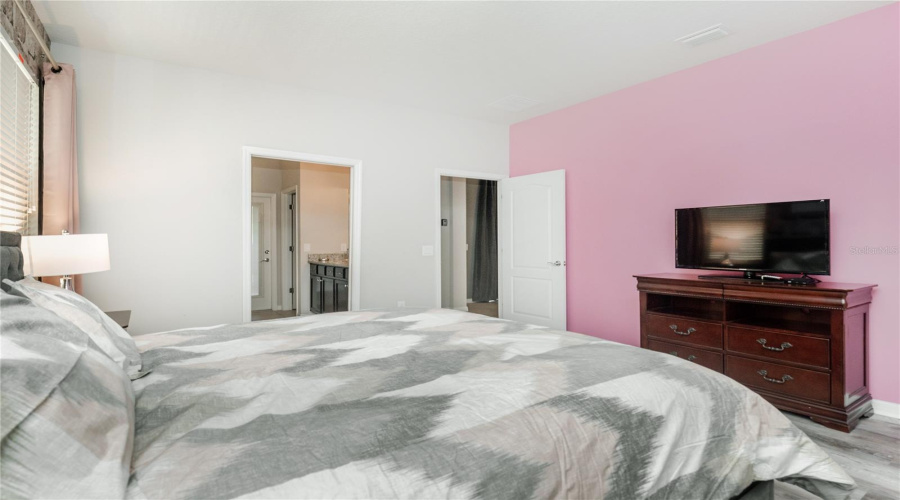 KISSIMMEE, Florida 34747, 8 Bedrooms Bedrooms, ,6 BathroomsBathrooms,Residential,For Sale,MALTA,0,MFRO6431236