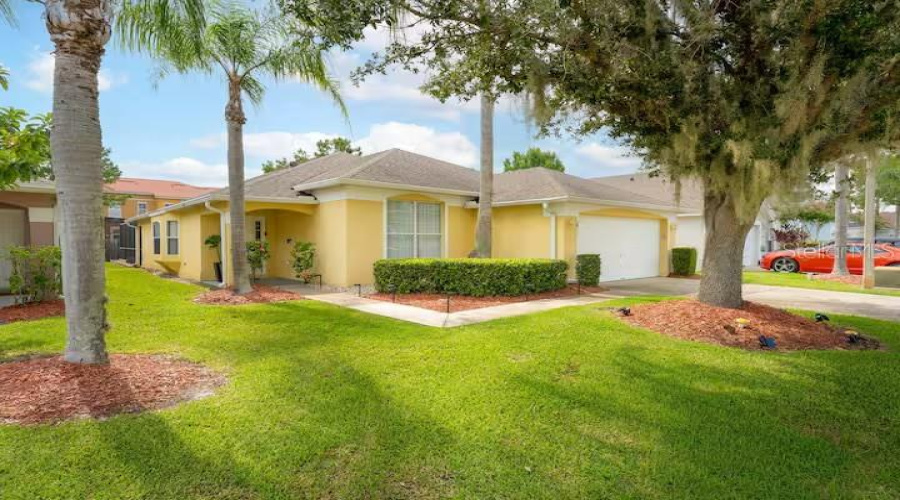 KISSIMMEE, Florida 34746, 4 Bedrooms Bedrooms, ,3 BathroomsBathrooms,Residential,For Sale,LAKE BERKLEY DR,0,MFRO6431899